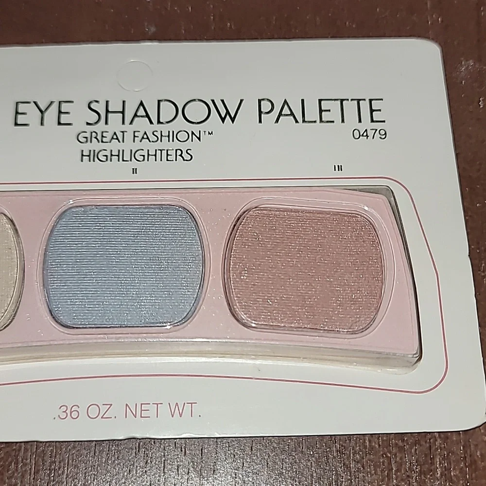 Mary Kay Eye Shadow Palette Great Fashion Highlighters .36 oz. NIP Retired Stock - Picture 3 of 6